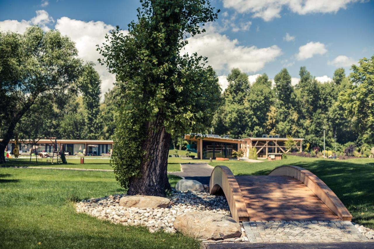 Villa Resort & Organic Spa - Luxusni Apartman S Virivkou Ceske Budejovice Buitenkant foto